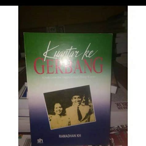 Jual KUANTAR KE GERBANG KISAH CINTA IBU INGGIT DENGAN BUNG KARNO