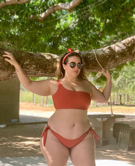 Hot Sexy New Gideon Adlon Bikini Pics