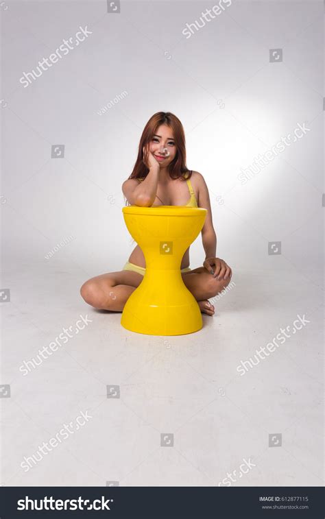 Sexy Asian Woman White Lingerie On库存照片612877115 Shutterstock