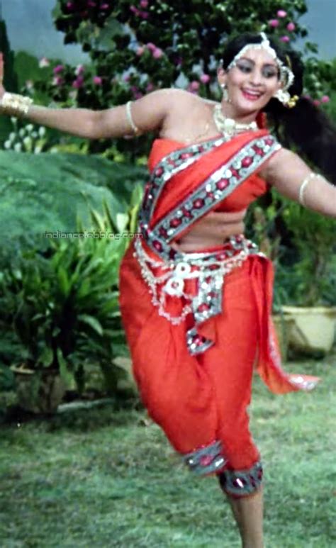 Deepa Mundhanai Mudichu Tamil Hot Navel Hd Caps Indiancelebblog
