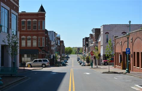 Valet Parking Rules Approved Greenlighting Service For Downtown
