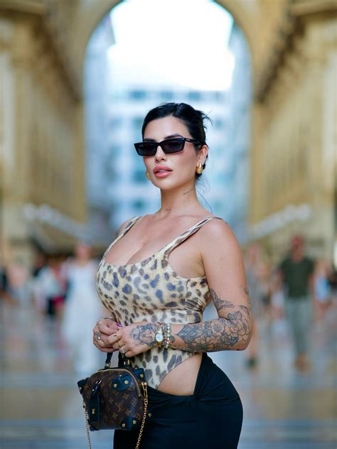 Luchi Del Mar | keeping it sweet 💞 bikini @dollskill 🔗 in bio for the