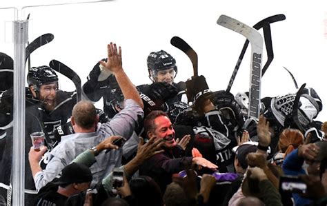 Doughtys Ot Goal Gives Kings 7th Straight Win The Monday Morning