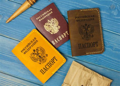 Обложка для паспорта ручной работы с гербом России