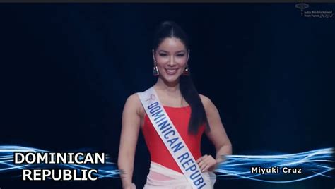 Chung kết Miss International 2024 Top 20 trình diễn bikini đối thủ của Thanh Thủy suýt vấp ngã