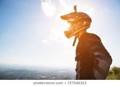 4,387 imágenes de Full face helmet - Imágenes, fotos y vectores de ...