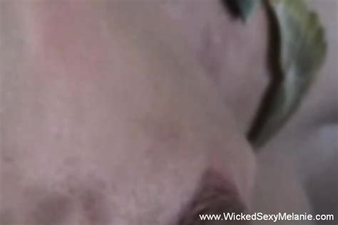 Amateur House Wife Loves The Taste Of Sperm Yum Yum