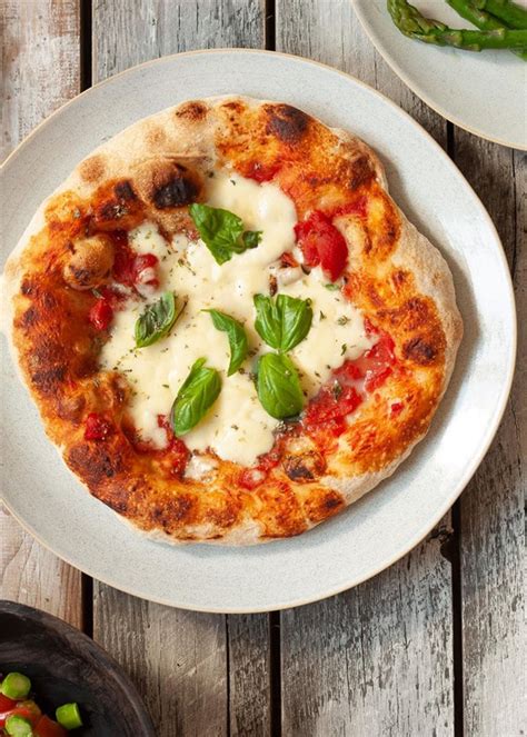 Pizza napoletana: Einfach die beste Pizza | Perfect pizza dough ...