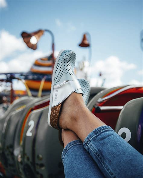 Жіноче взуття сабо LEON — купити у IdealShop