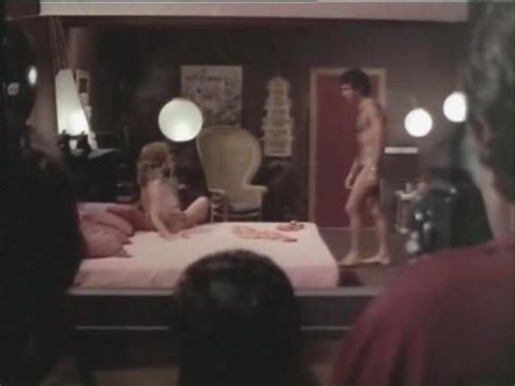 Naked Maria Rey in Cuarenta años sin sexo