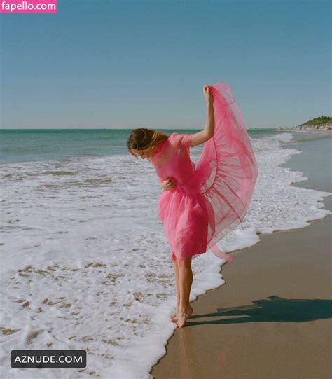 Madelyn Cline Most Hot Pics Part 3 AZNude