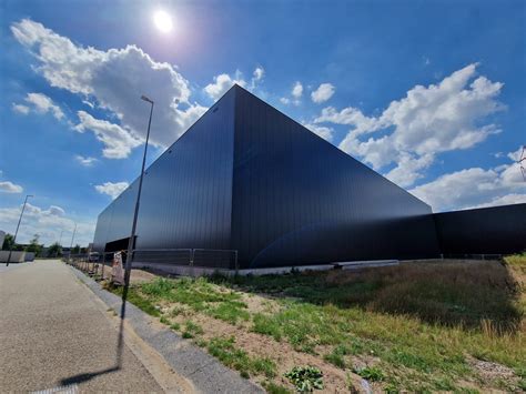 Emerald Eternal Green Molenschot Industriebouw