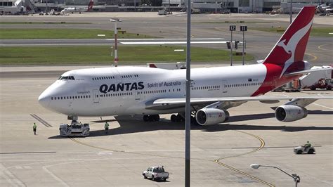 Sckabak 921 28 Qantas 400 B747