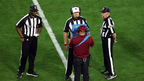 How much money do NFL referees make?