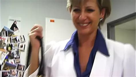 Flirten Mit Seiner Milf Sekret Rin Bringt Sie Ins Bett Und Ist Bereit Xhamster