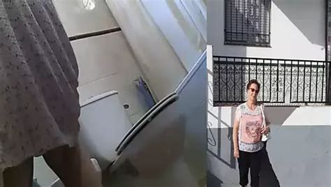 Se Quita Las Bragas Para Ir A La Cama HD Porn 3d XHamster