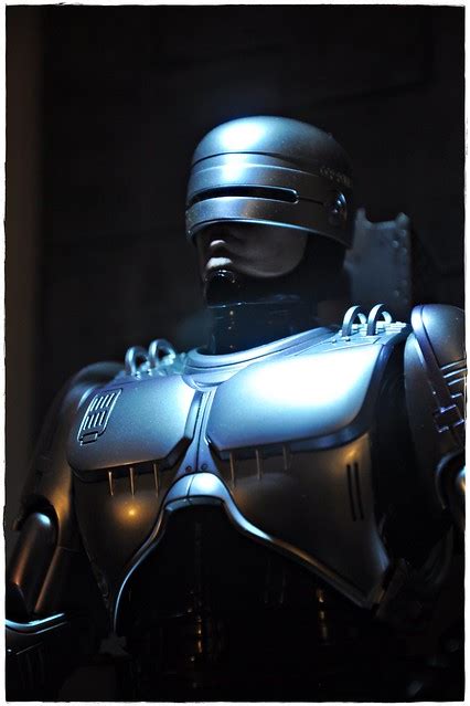 Hot Toys Mms Robocop
