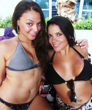 Free Non Nude Non Nude Bikini Wet Non Nude Pictures Xnxx