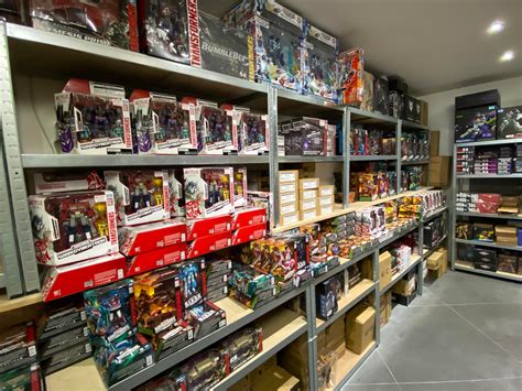 My local Transformers shop… : r/transformers