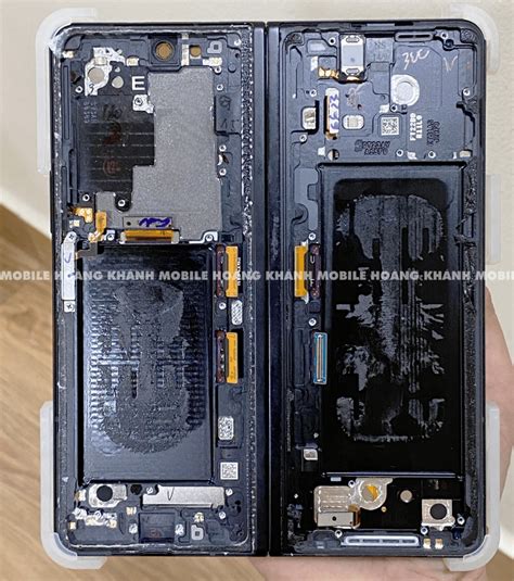 Thay màn hình nguyên khung Samsung Z Fold 3 - Hoàng Khánh Mobile