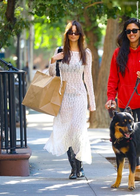 Emily Ratajkowski Emrata Nude The Fappening Photo