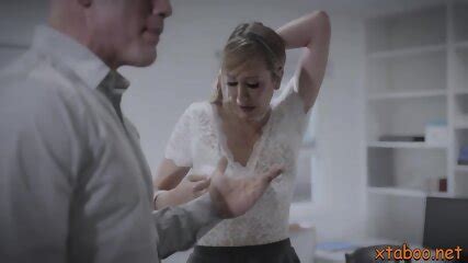 Nude Blonde Brett Rossi With Big Tits Enjoys Undressing