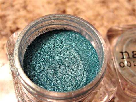 Beauty Guide Naked Cosmetics Tropical Indulgence