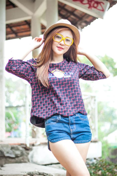 Hot Sexy Ribi Sachi Bikini Pics