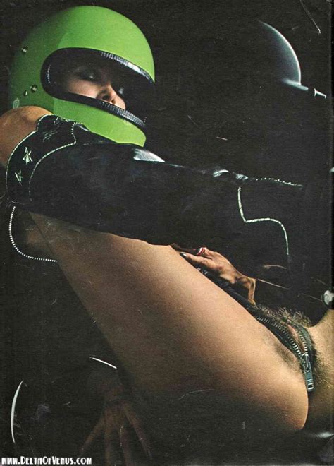 Vintage Girls And Womans Porn Pic