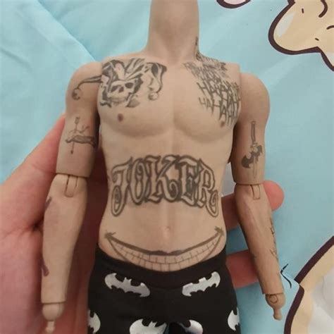 Jual Body Hot Toys Joker Suicide Squad Purple Coat Shopee Indonesia