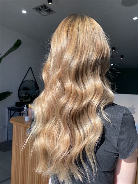 Creamy Blonde Bright Blonde Hair Beige Blonde Hair Blonde Hair With