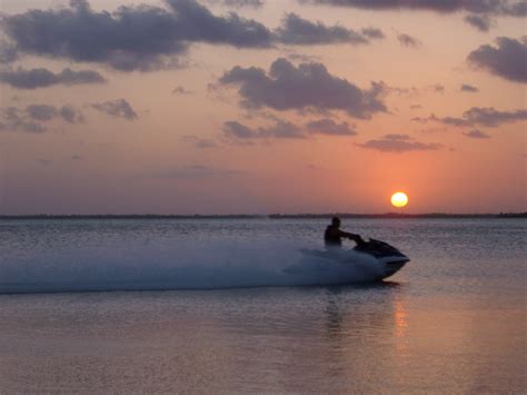 Free Stock photo of Jet ski at sunset | Photoeverywhere