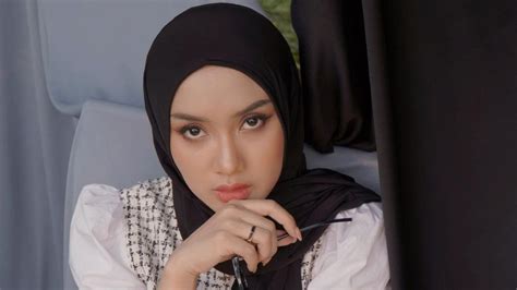 penyanyi dangdut pakai nama panggung   balik  nama asli