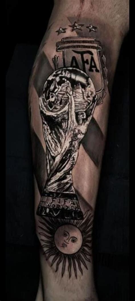 pin de tatiana velovich en tattoo tatuaje pequeno  hombre