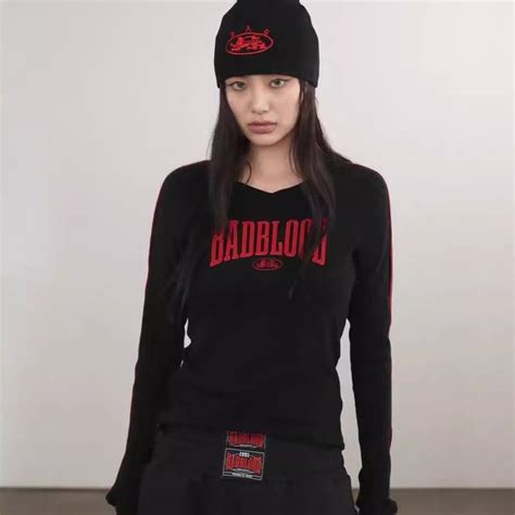 Korean Badblood Retro Hot Girl Front Shoulder Long Sleeve T Shirt For Women Spring Niche Base