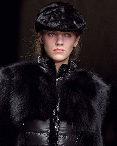 diary   clotheshorse hot trend fur fur fur