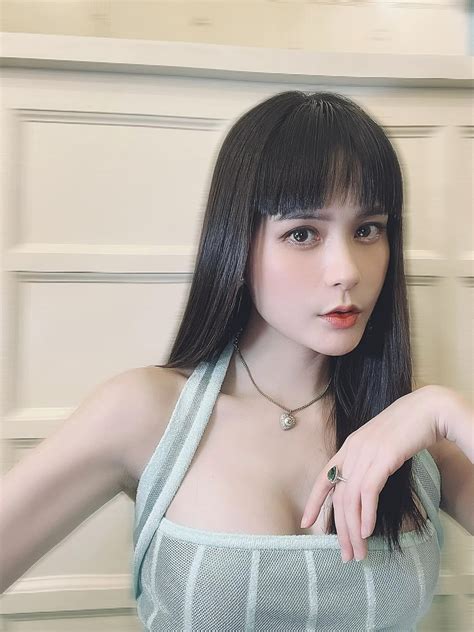 N I Gia Qu N Ph N Ng Khi B So S Nh V I Hot Girl L A O B C Giang