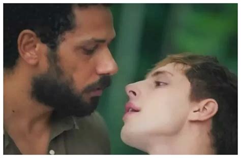 Rede Globo desmente boatos sobre exclusão de cena de beijo gay