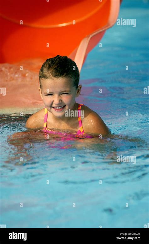 Jahre Bikini Fotos Und Bildmaterial In Hoher Aufl Sung Alamy