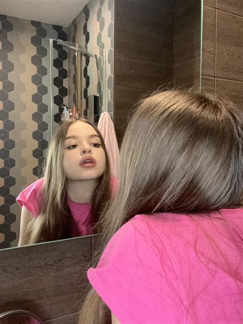 Can A Pale Girl Be Hot R Selfie Heaven