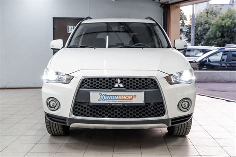 Установка в рефлекторные фары Митсубиси Аутлендер ХЛ (Mitsubishi ...