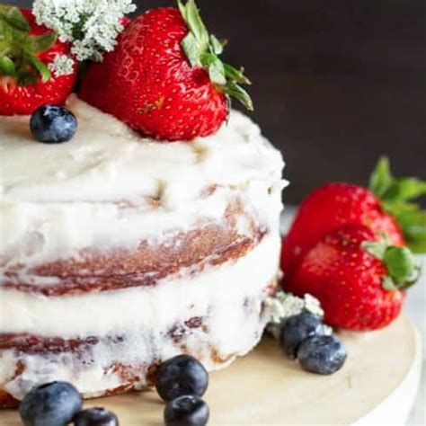 How To Frost A Naked Cake Or Semi Naked Cake For Beginners