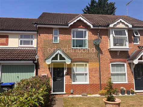 Bressingham Gardens East Hunsbury 2 Bed Terraced House £950 Pcm