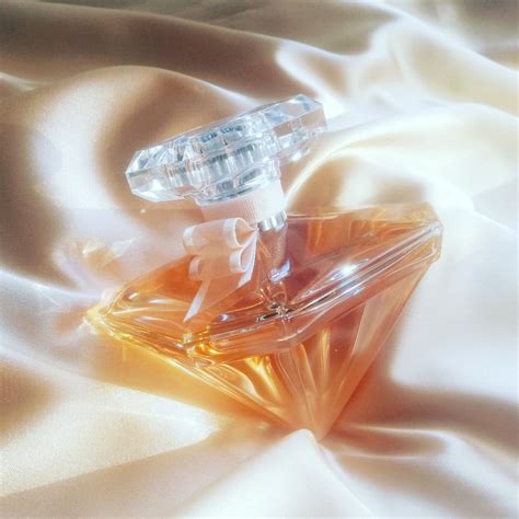 La Nuit Trésor Nude Lancôme άρωμα ένα άρωμα για γυναίκες