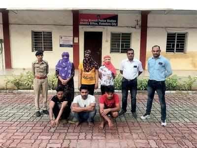 Online Sex Racket Busted Three Held From Alkapuri Vadodara News Times Of India