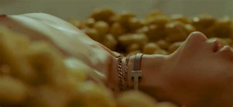 Nude Video Celebs Fay Xyla Nude Honey And The Pig 2005