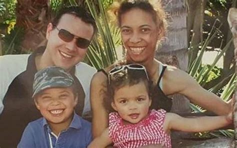 Vagina dupla Mulher descobre condição rara precisa reaprender a fazer sexo Rota News