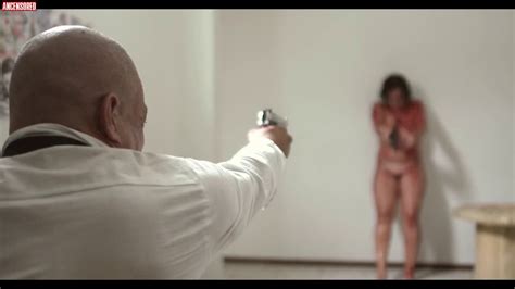 Naked Roberta Bahia in Óbice