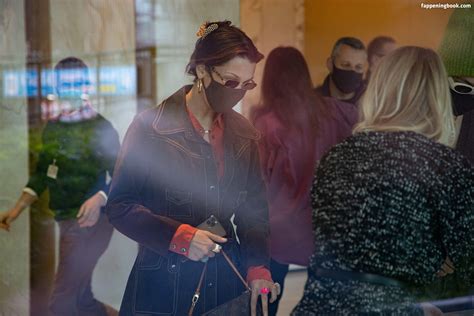 Bella Hadid Aaliyahhadid Nude OnlyFans Leaks Fappening Page FappeningBook