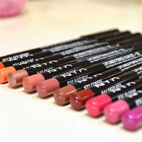 nyx lip pencil in natural 9